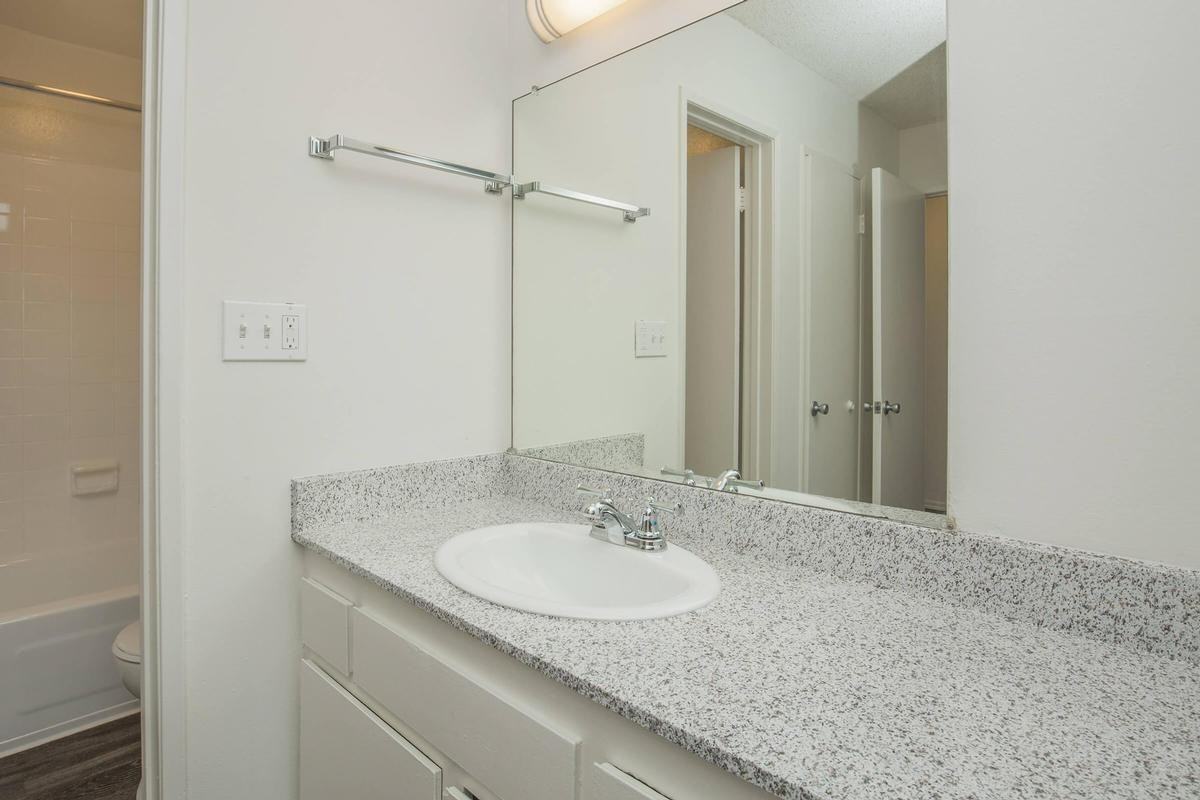 3300 Quartz Ln - Photo 4 of 14