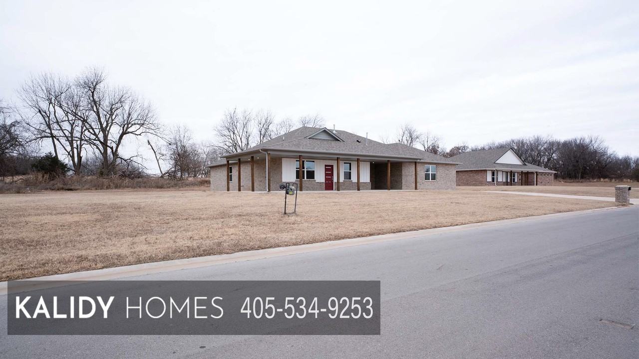 307 Kirks Holw #1 - Photo 2 of 50