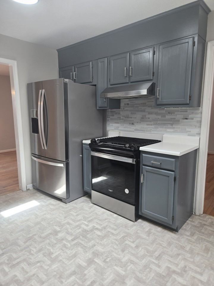 2439 Dartmouth Dr #1 - Photo 5 of 19