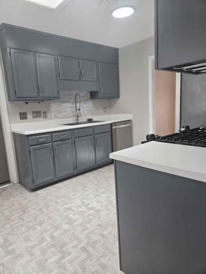 2439 Dartmouth Dr #1 - Photo 6 of 19