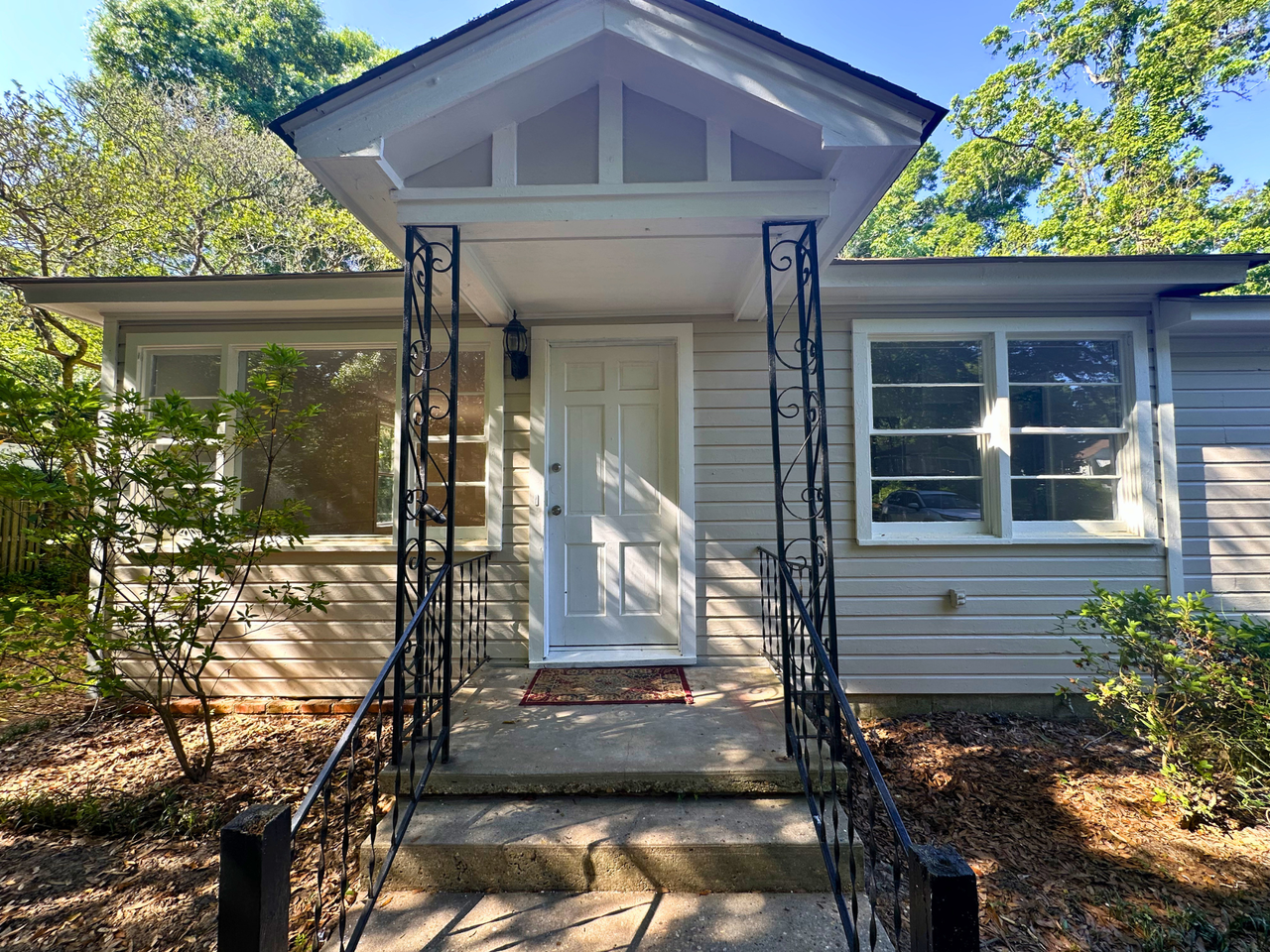 5207 Azalea Cir S - Photo 4 of 31