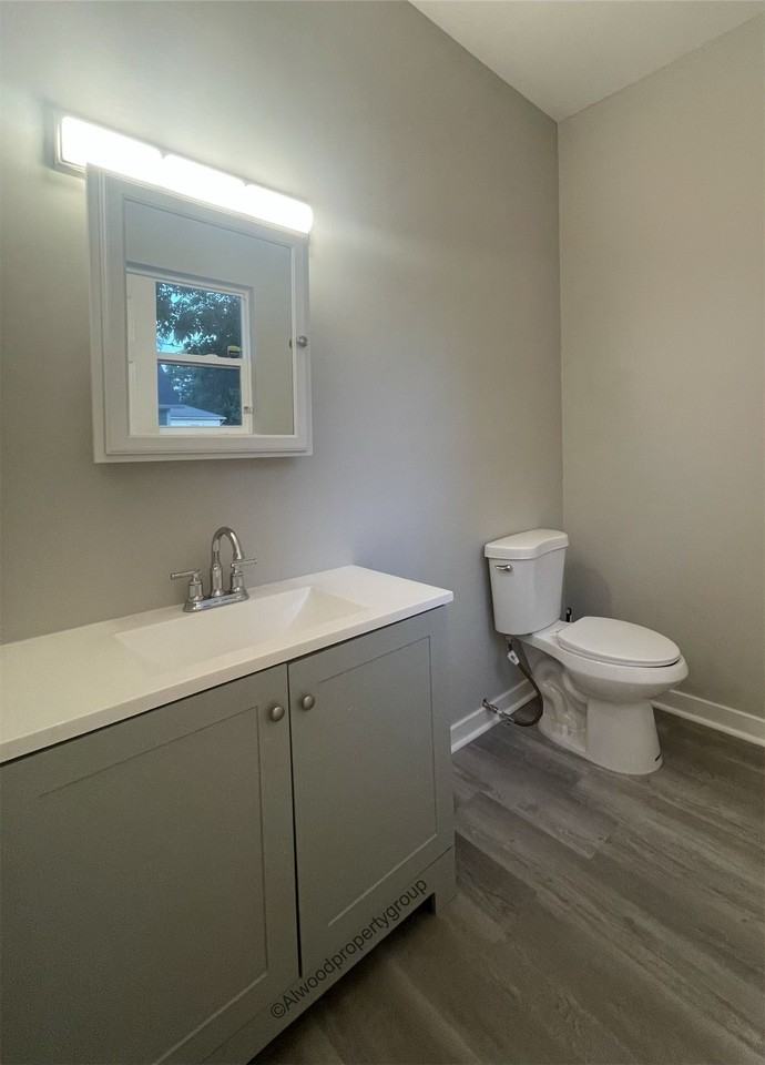 1021 S State Ave #1 - Photo 5 of 11