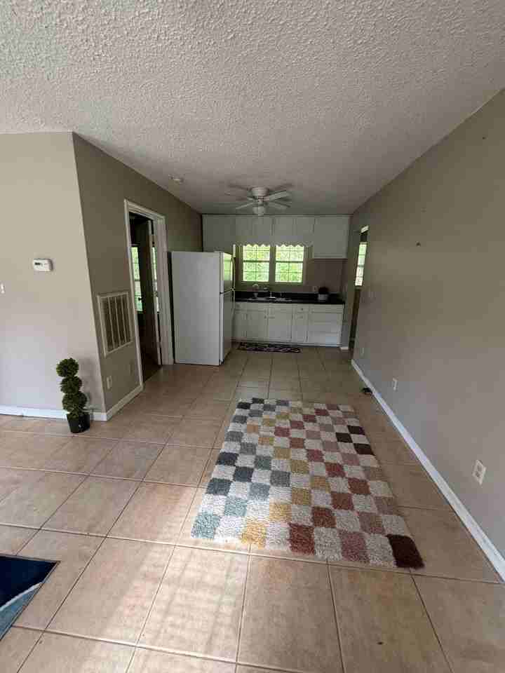 115 Pindal Cir - Photo 2 of 22