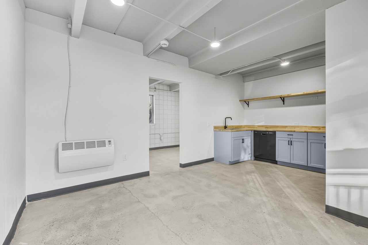 415 South Weber Street - 1Unit 1 #1 - Photo 4 of 8