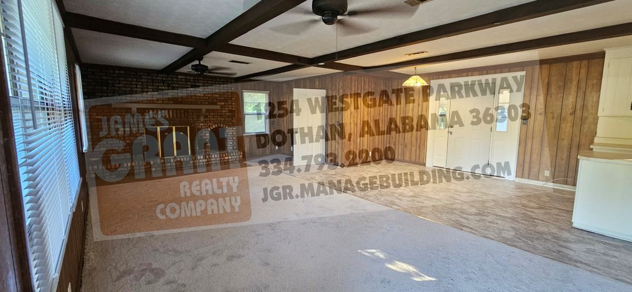 306 Mustang Dr - Photo 4 of 50