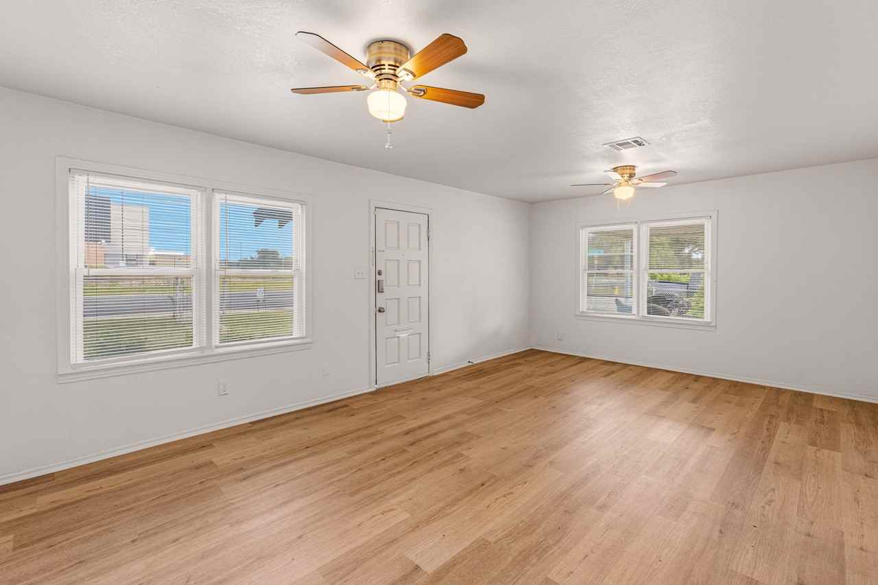 1500 J J Flewellen Rd #1 - Photo 5 of 10