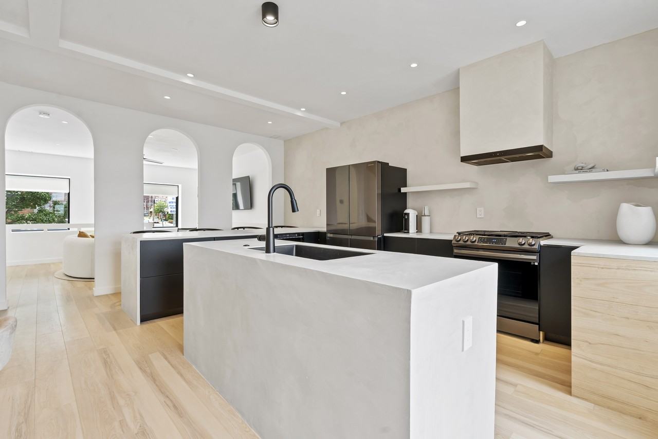 4037 Penn Ave #1 - Photo 2 of 35