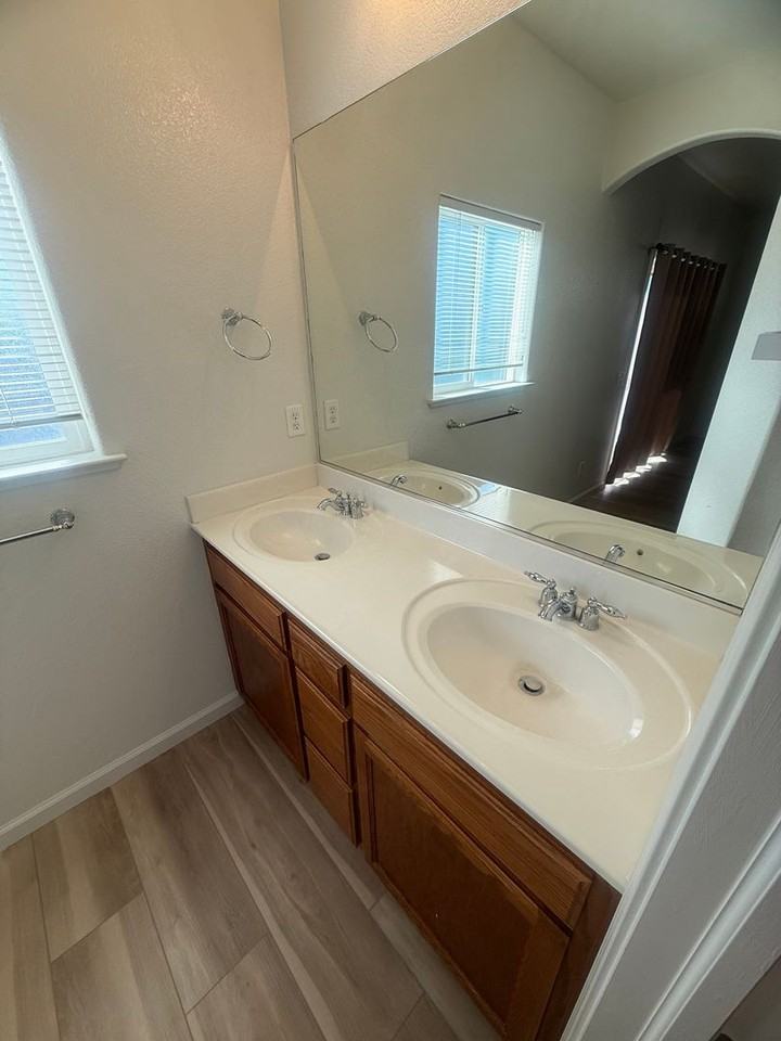 2988 La Vina Cir - Photo 4 of 17
