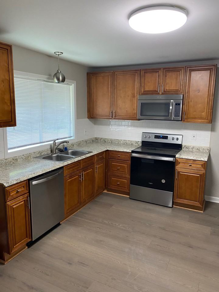 12031 Jerries Ln #1 - Photo 7 of 10