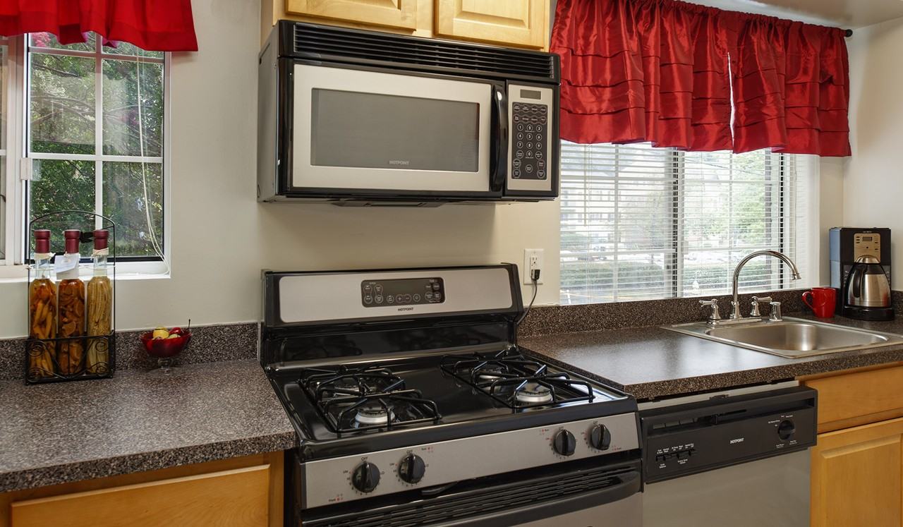 744 North Howard Street - Photo 2 of 7