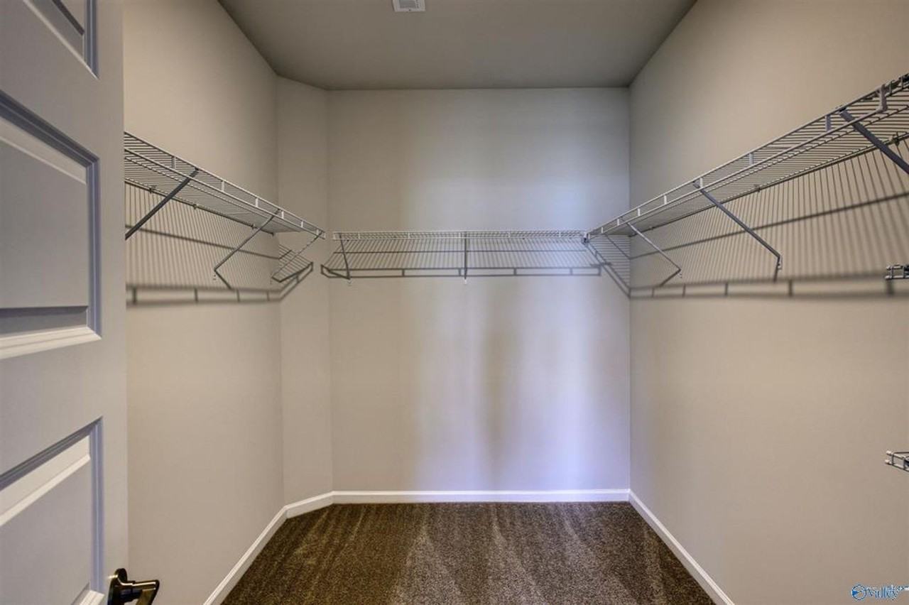 319 Allene Way - Photo 5 of 18