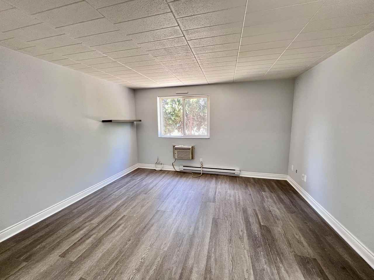 471 Tecumseh Rd W #101 - Photo 3 of 10