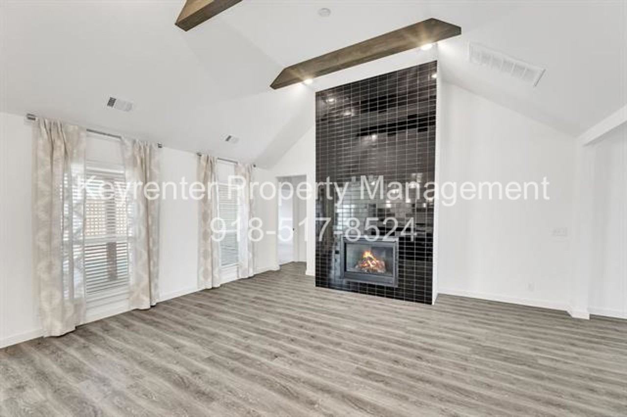 7104 S Kalanchoe Ave - Photo 7 of 38