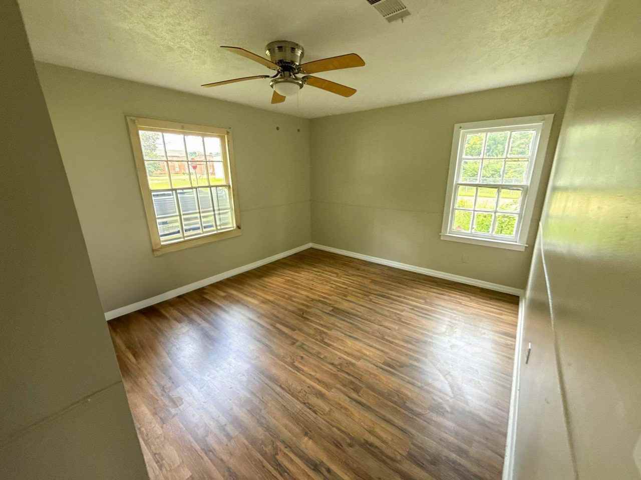 402 Willaman St #1 - Photo 2 of 6