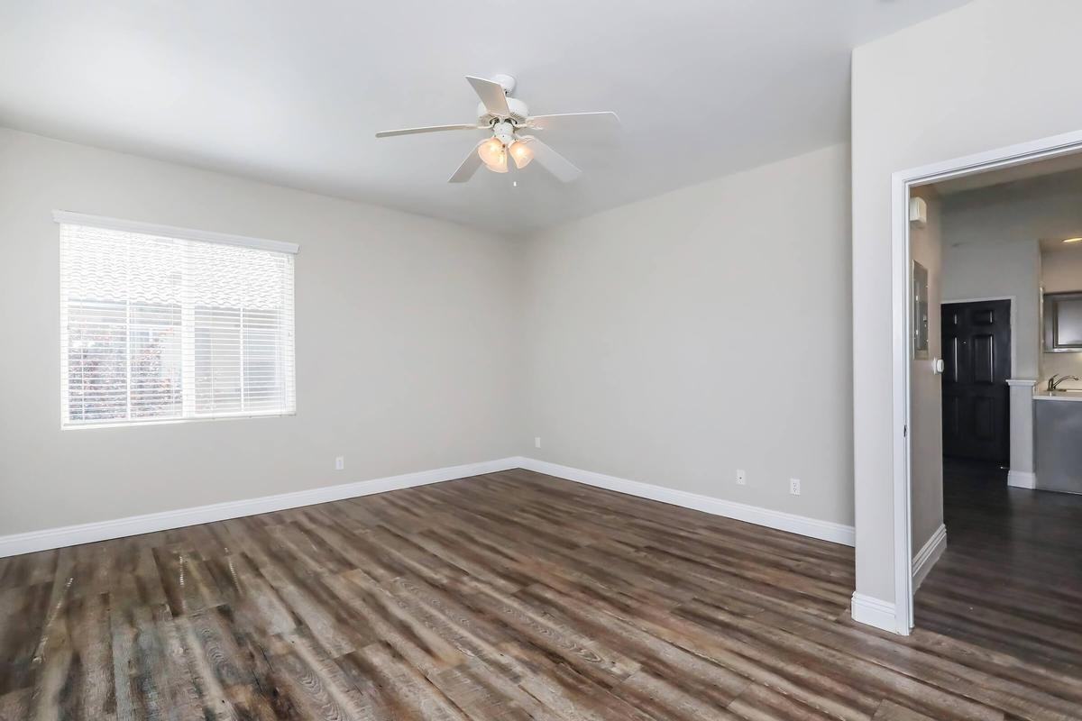14374 Borego Rd - Photo 6 of 50
