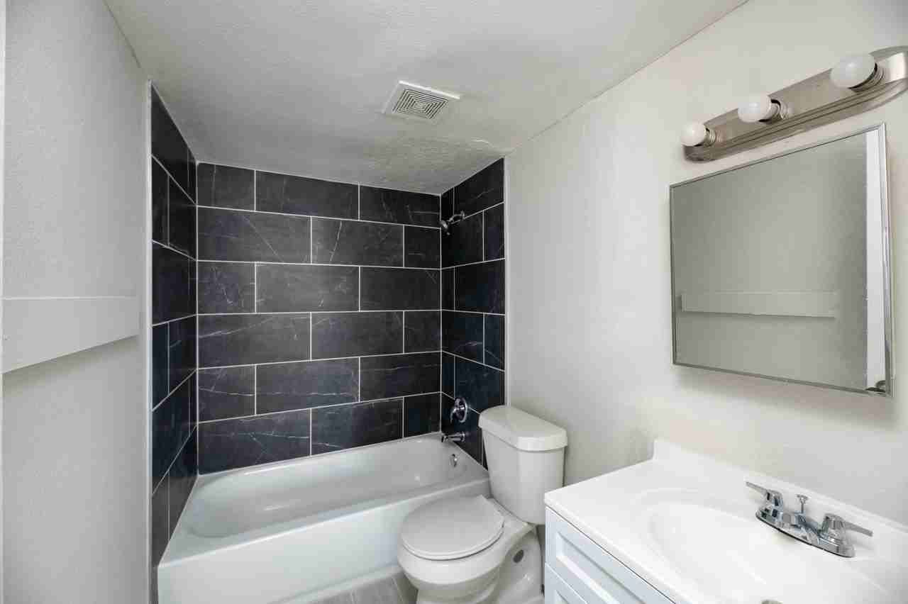 Country Living Apartments - Photo 4 of 32