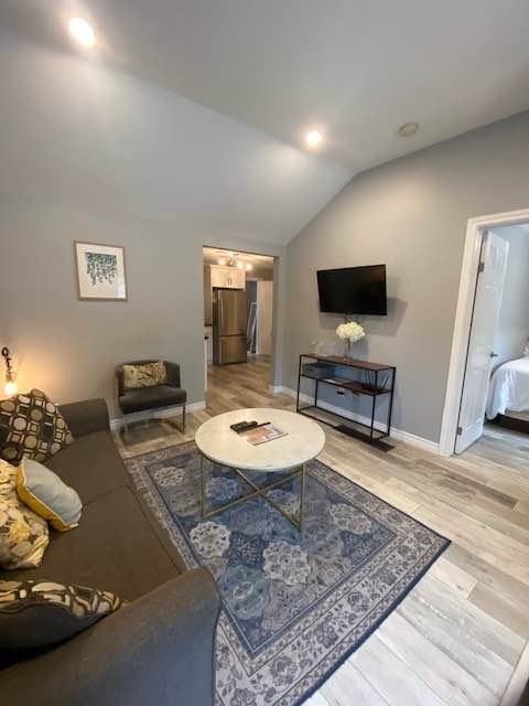 295 George St Frnt - Photo 4 of 15