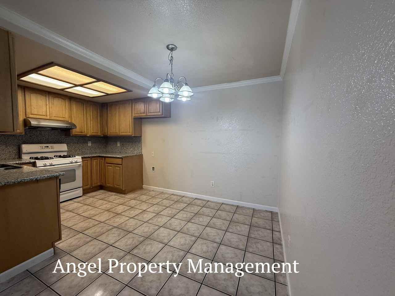 6557 37th Ave #1 - Photo 4 of 16