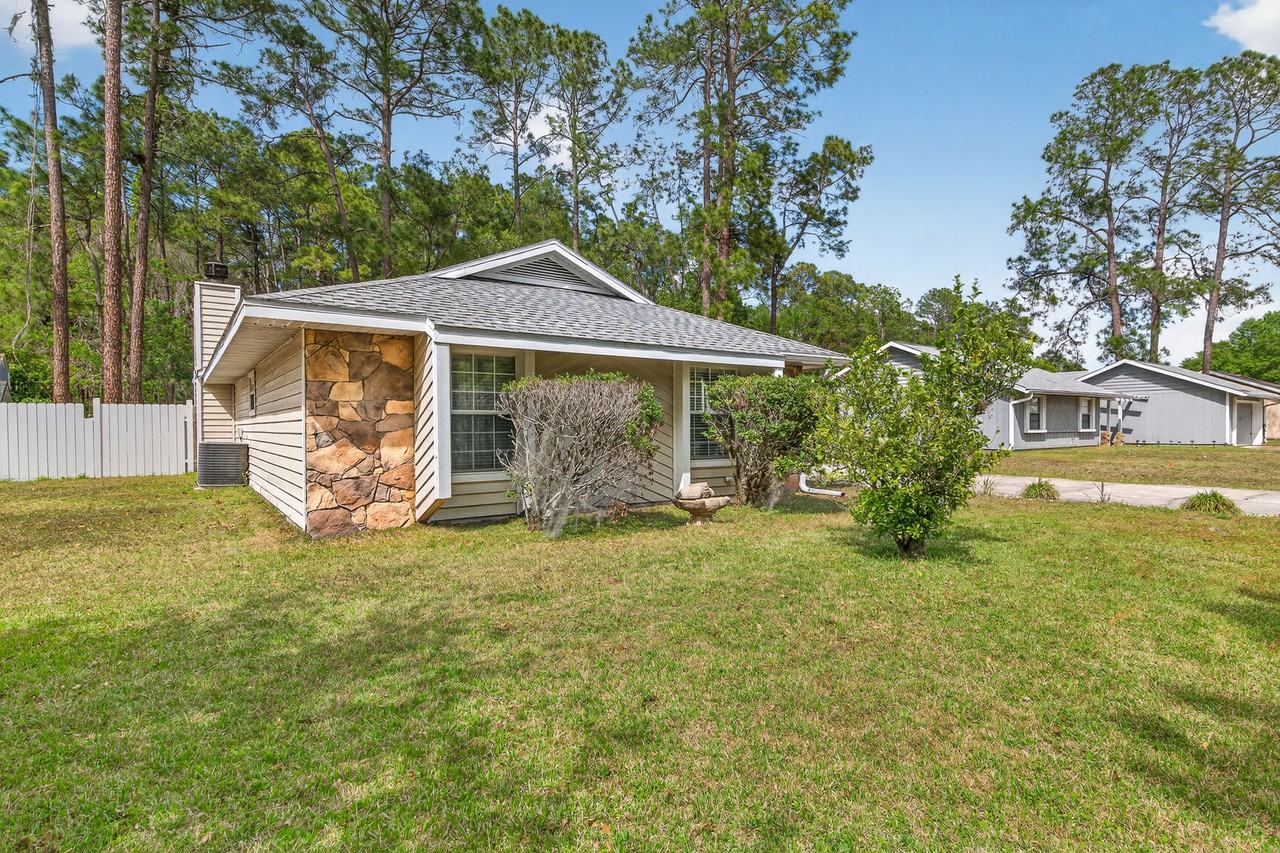 4604 Nw 44th Pl #1 - Photo 2 of 34