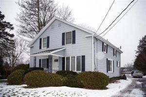 featured image of 56 Granger St #1