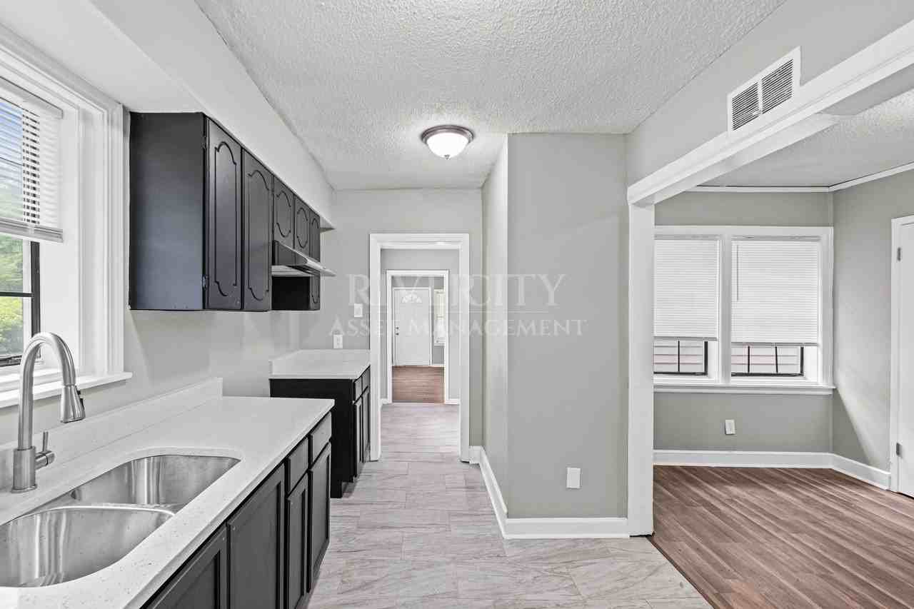 4051 Auburn Rd #1 - Photo 5 of 15