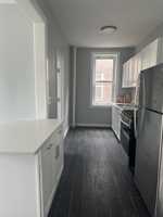 featured image of 154 Radford St Apt 4c #4C