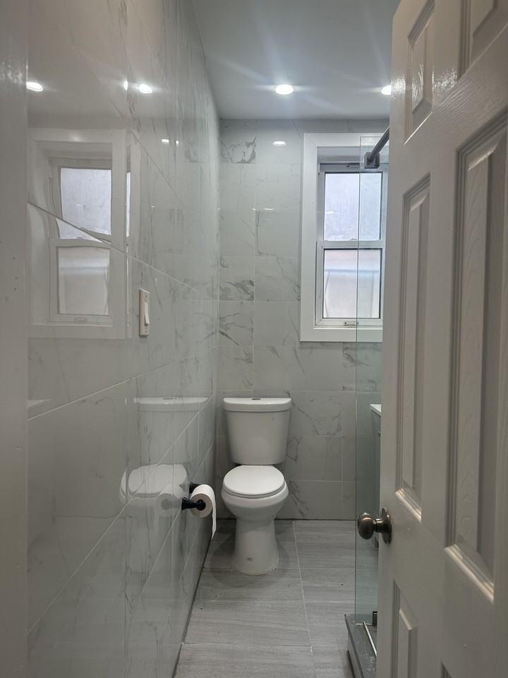 154 Radford St Apt 4c #4C - Photo 2 of 7