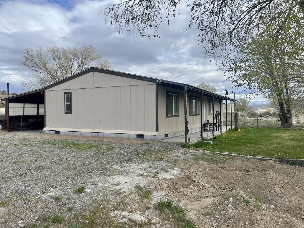 5296 Comanche Ave - Photo 3 of 35