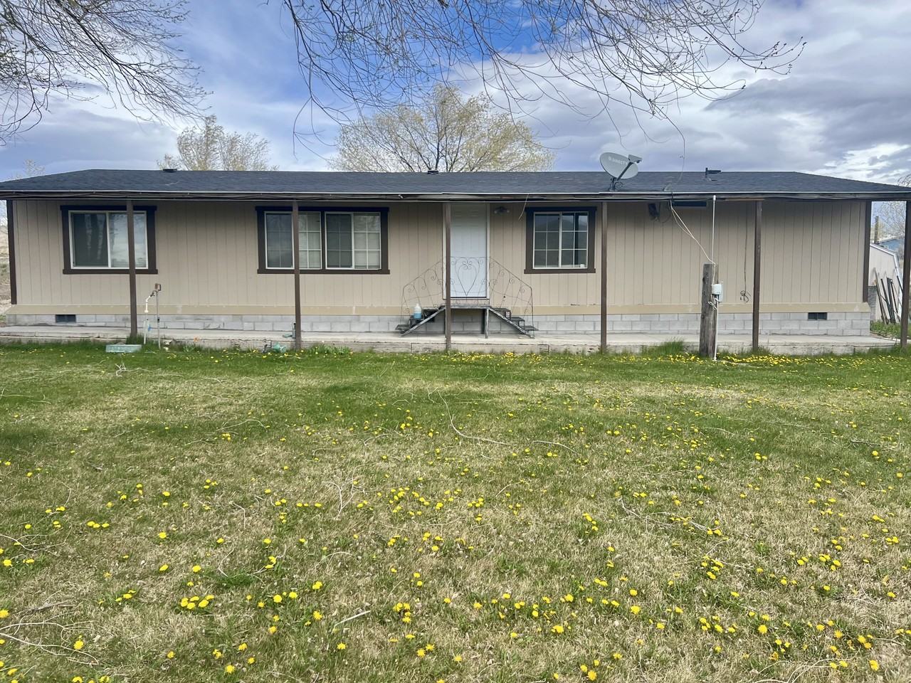 5296 Comanche Ave - Photo 4 of 35