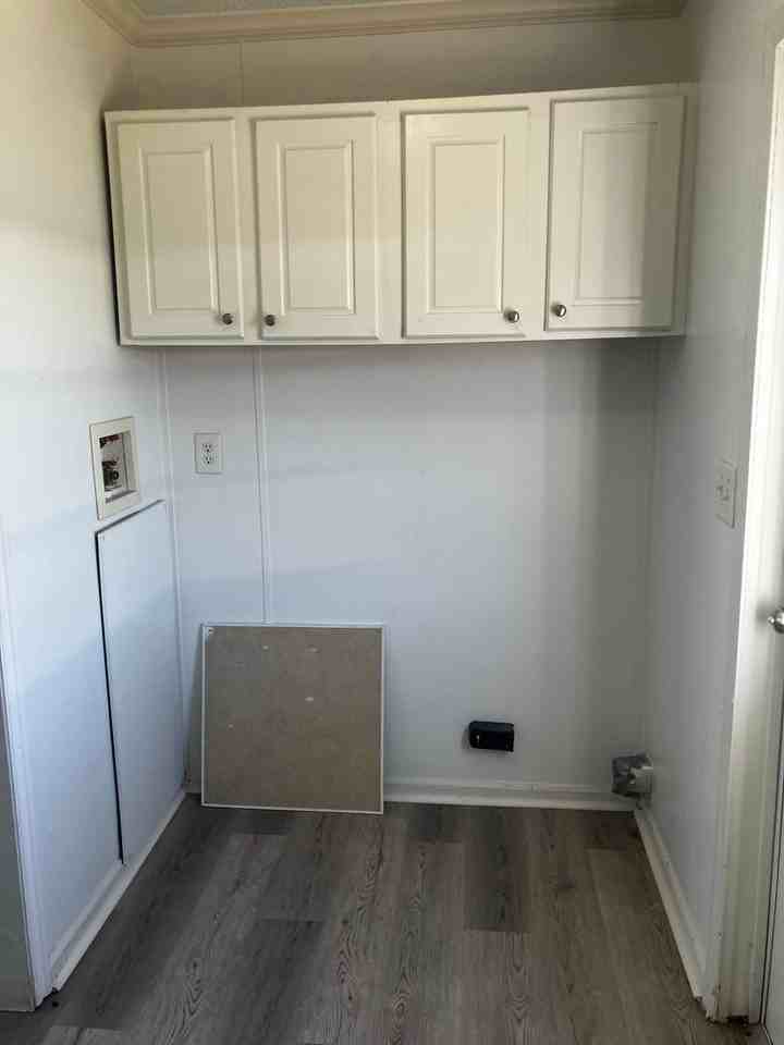 1626 Bradley Ln - Photo 5 of 22