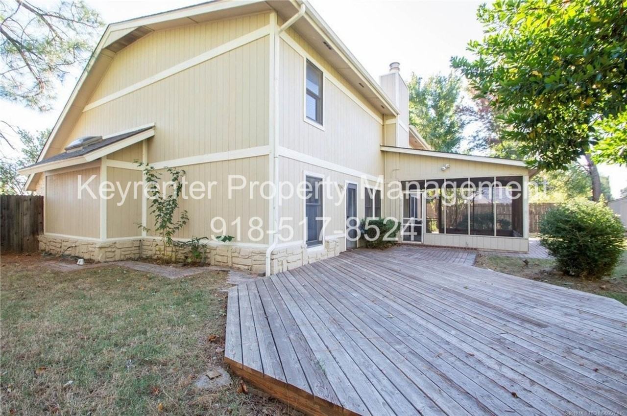 7304 E 61st Pl - Photo 3 of 27