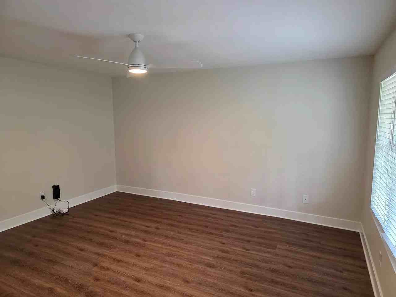 806 Park Ln #806 - Photo 4 of 16