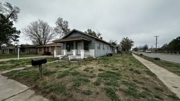 featured image of 1201 E 8th Ave #1