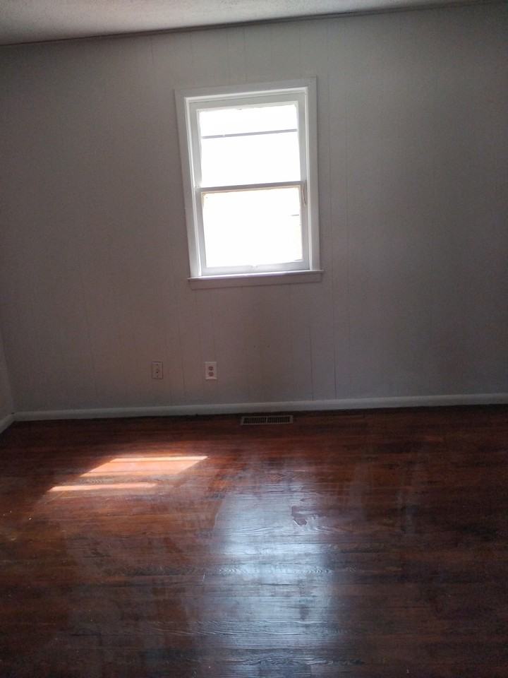 1201 E 8th Ave #1 - Photo 5 of 10