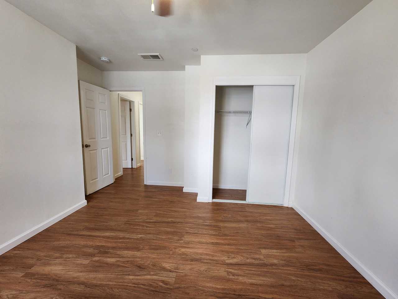 158 Amberidge Dr #1 - Photo 6 of 8