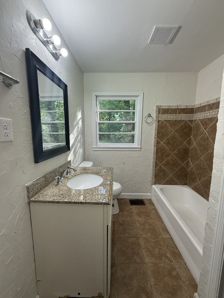 424 Tupelo Way #1 - Photo 7 of 10