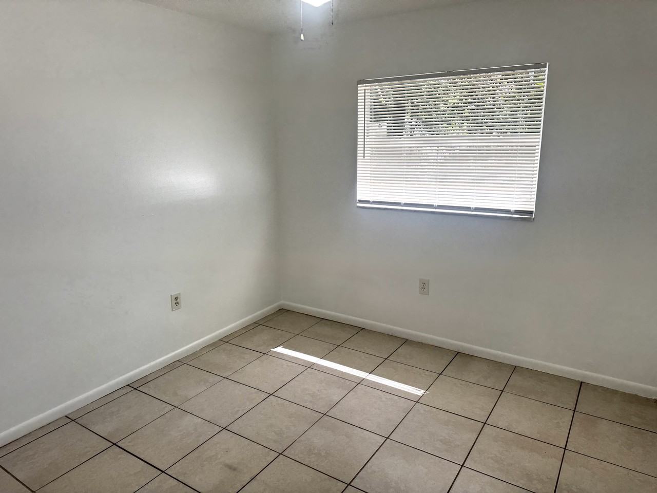 8521 Chinaberry Dr #1 - Photo 7 of 10