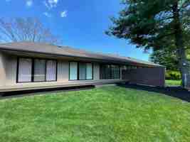 featured image of 870 E Boundary St