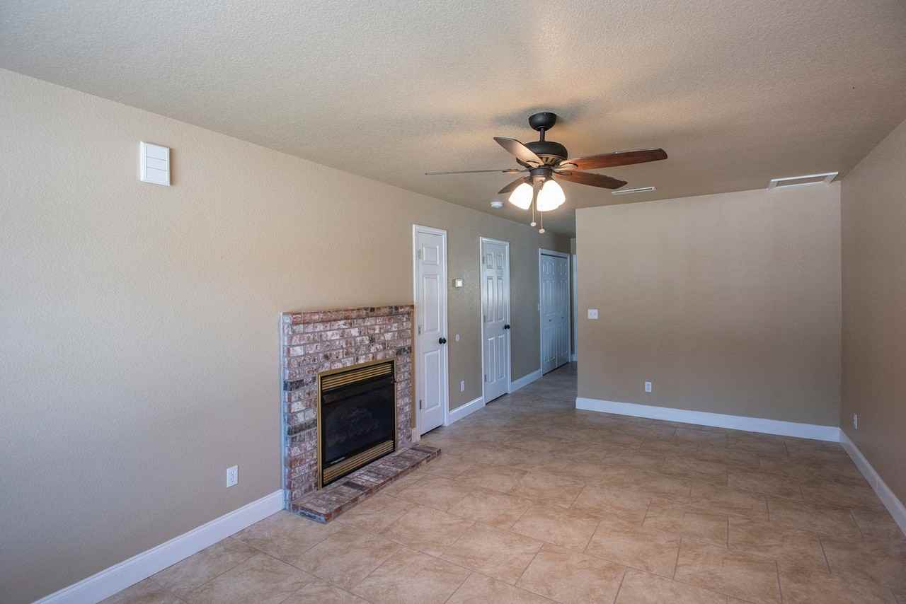 Northaven Street - Photo 4 of 29