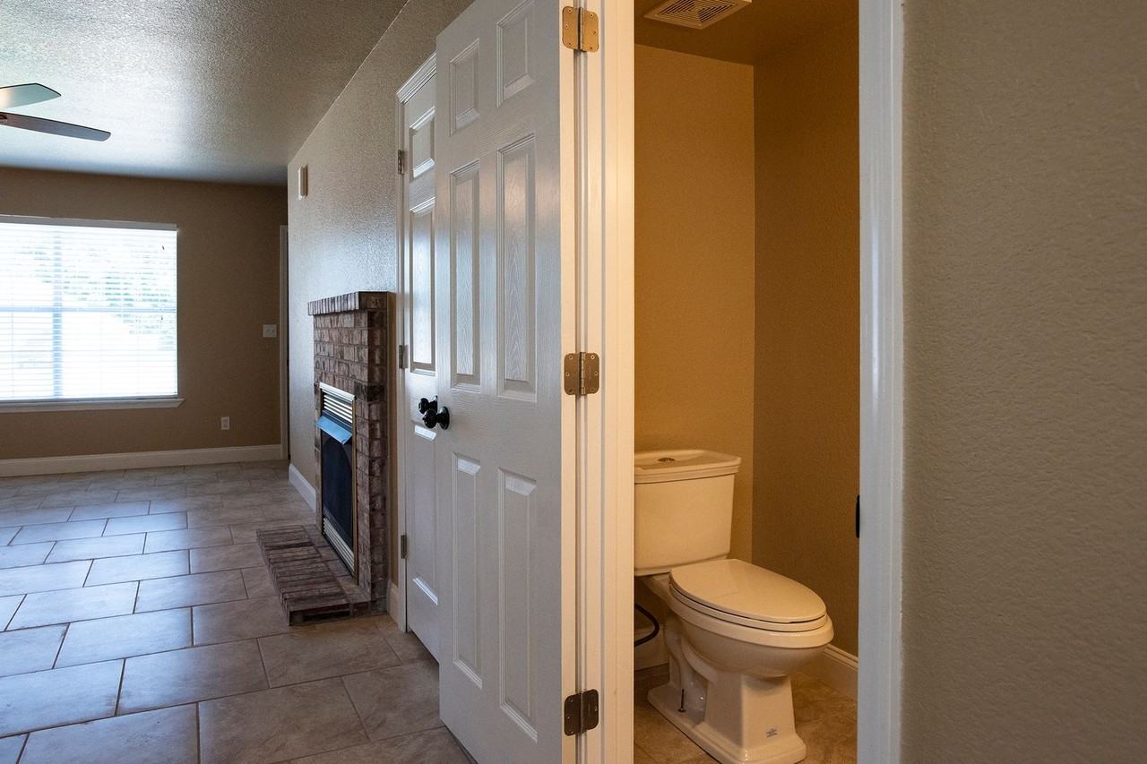 Northaven Street - Photo 6 of 29