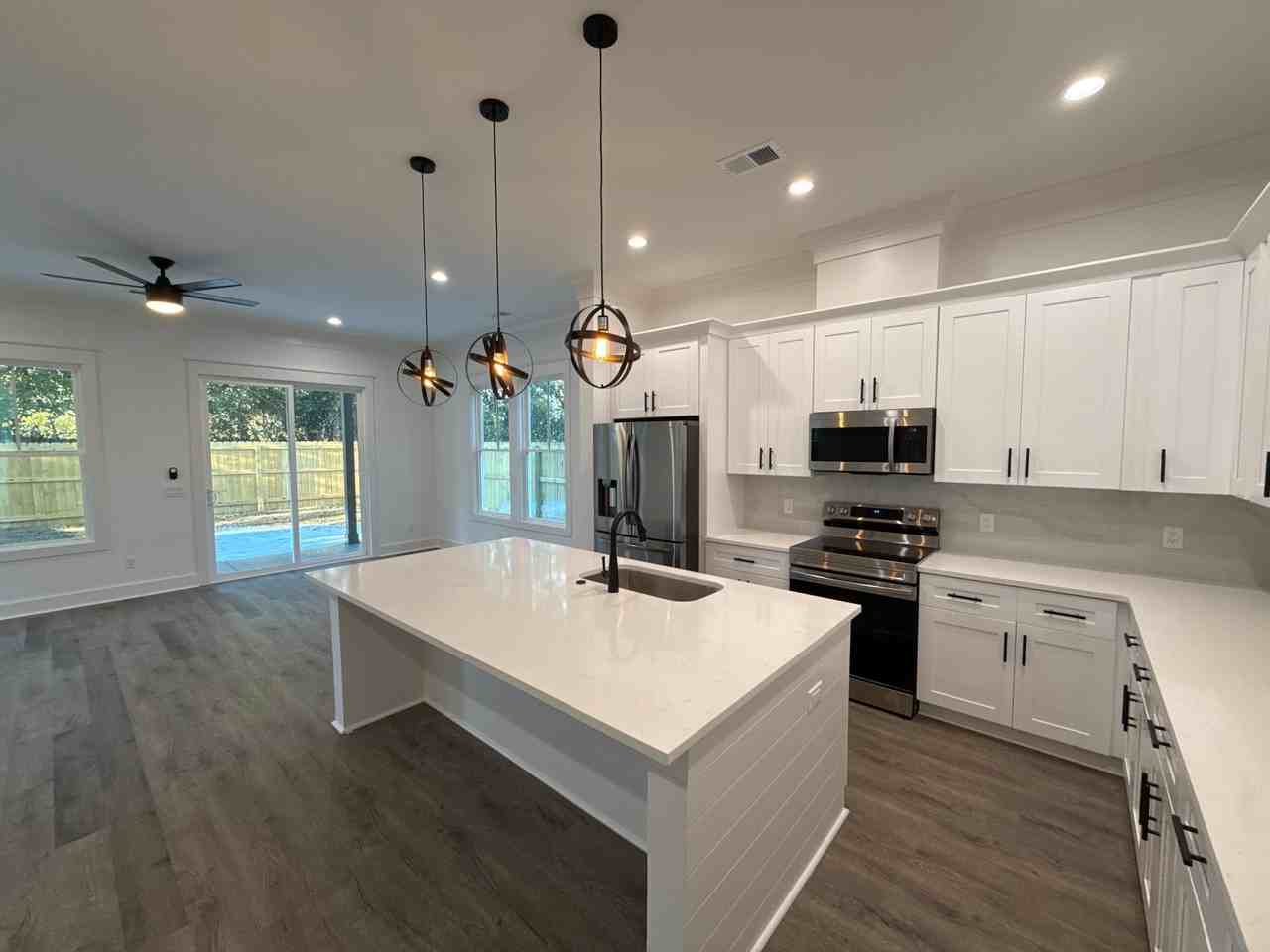2018 Riverview Ave #1 - Photo 6 of 27