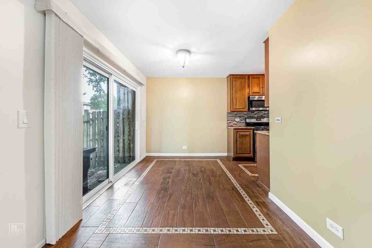 636 Forum Dr #1 - Photo 4 of 20