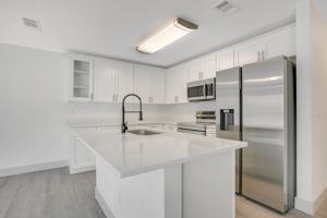 featured image of 1217 W 6th St #1