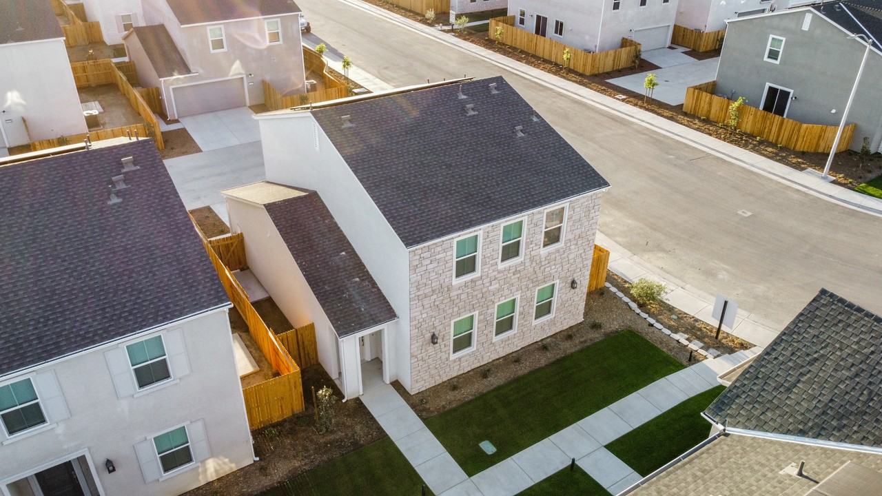 12541 Camino Glorieta #1 - Photo 4 of 23