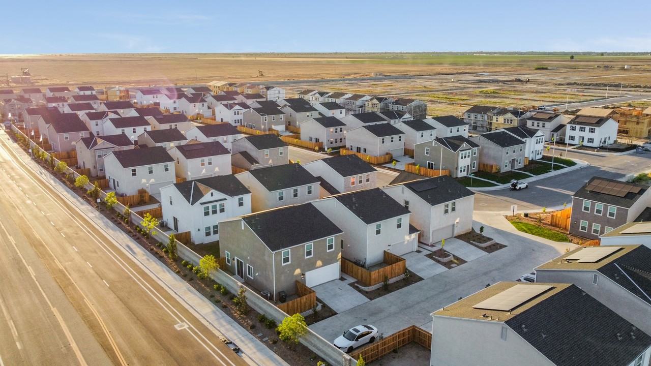 12541 Camino Glorieta #1 - Photo 5 of 23