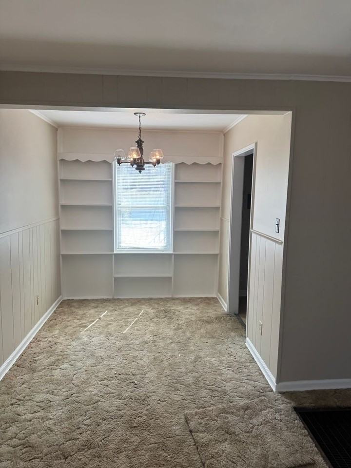 4261 Boyce Ave - Photo 6 of 32