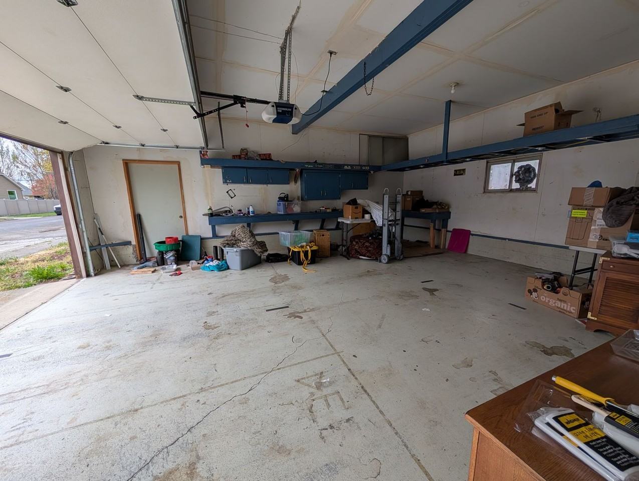 1122 10th St - Photo 2 of 15