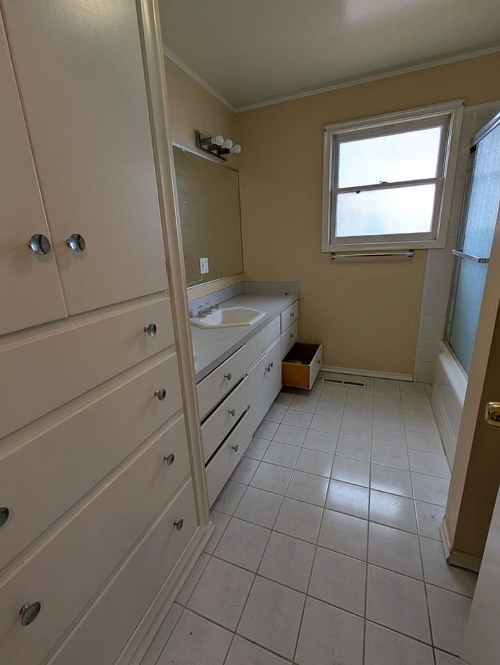 1122 10th St - Photo 7 of 15