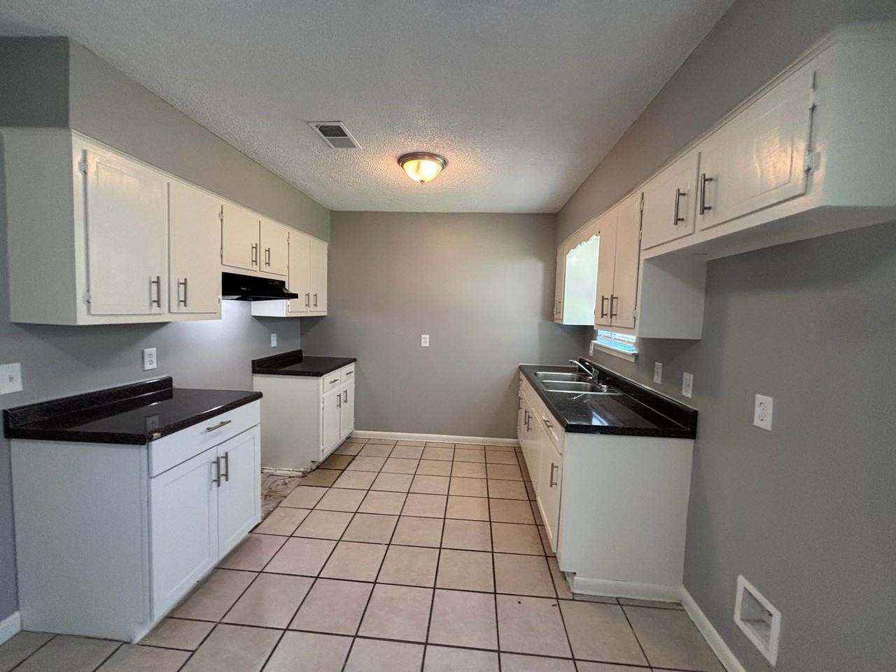 5168 Corkwood Dr - Photo 6 of 18