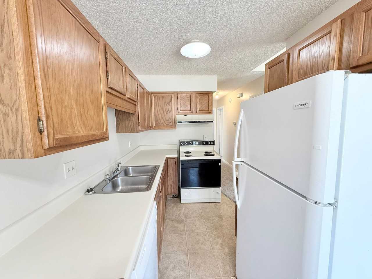 3864 Oakus Dr #5B - Photo 5 of 13